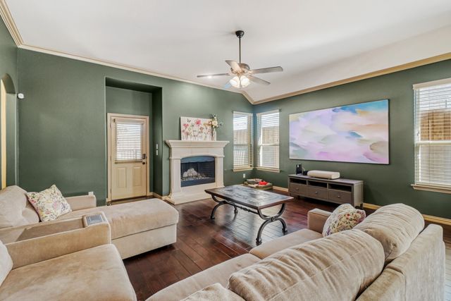 7624 Truchard Drive, Fort Worth, TX 76179