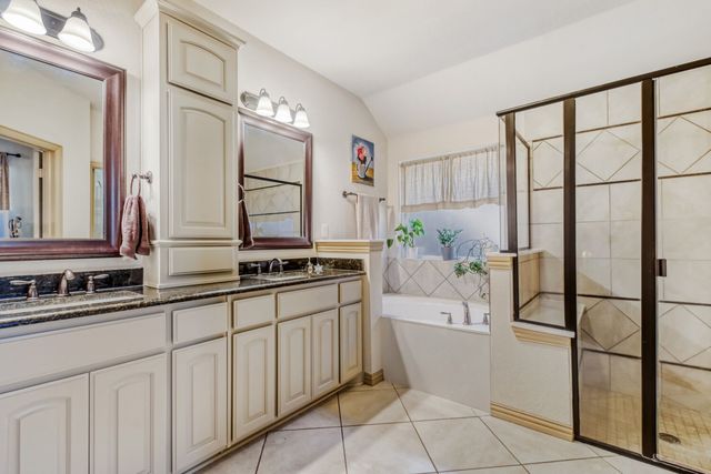 7624 Truchard Drive, Fort Worth, TX 76179