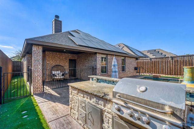 7624 Truchard Drive, Fort Worth, TX 76179