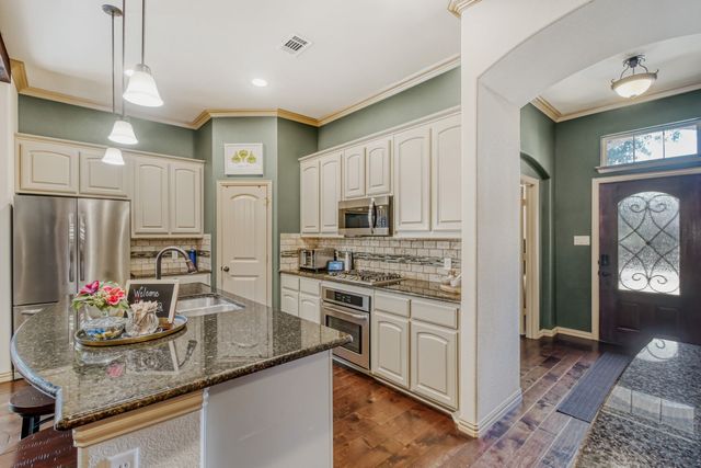 7624 Truchard Drive, Fort Worth, TX 76179