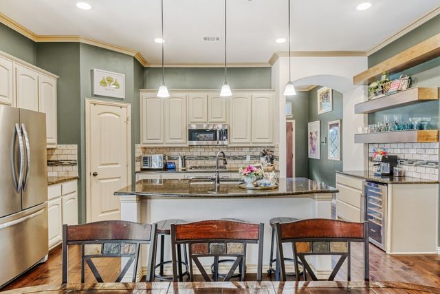 7624 Truchard Drive, Fort Worth, TX 76179