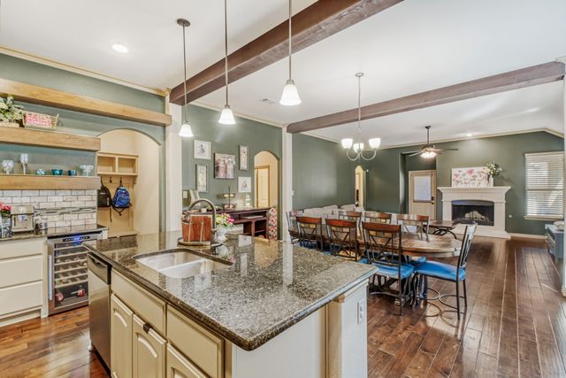 7624 Truchard Drive, Fort Worth, TX 76179