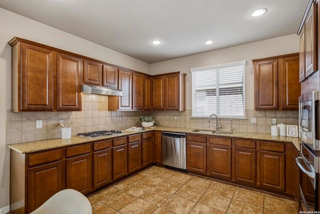 9022 WESTERN VW, Helotes, TX 78023