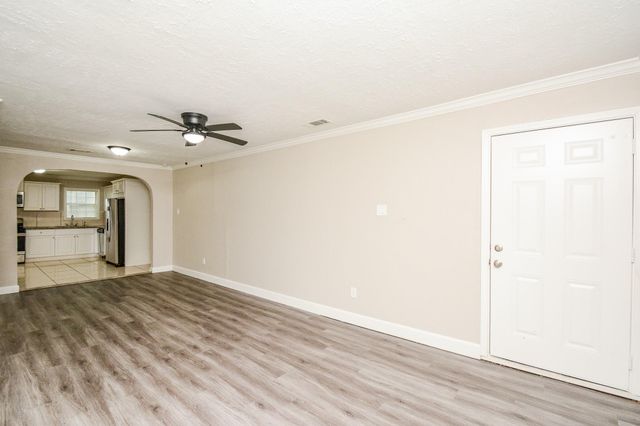2109 Pomona Drive, Pasadena, TX 77506