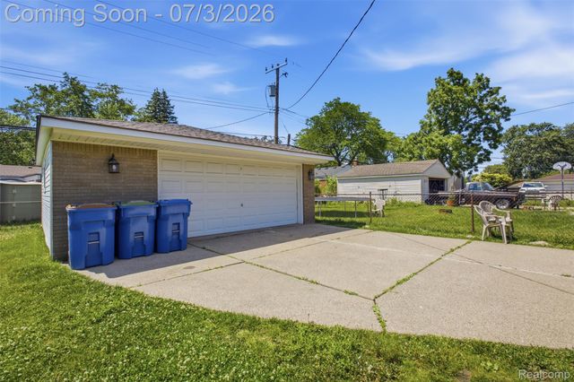 28445 BRADNER Drive, Warren, MI 48088