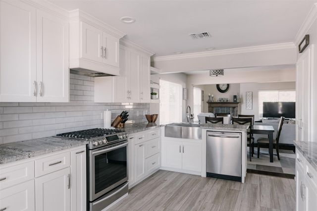 8003 Club Point Drive, Humble, TX 77346