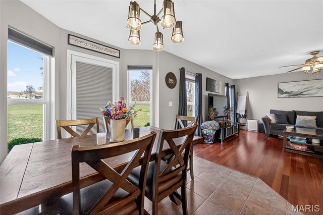 519 Country Circle Drive, Lake St Louis, MO 63367