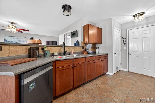 519 Country Circle Drive, Lake St Louis, MO 63367