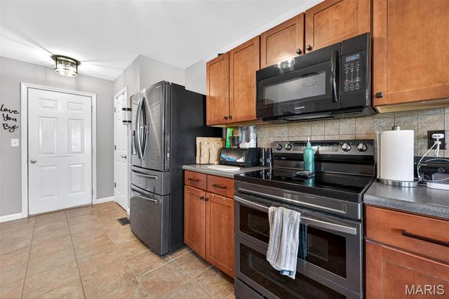 519 Country Circle Drive, Lake St Louis, MO 63367