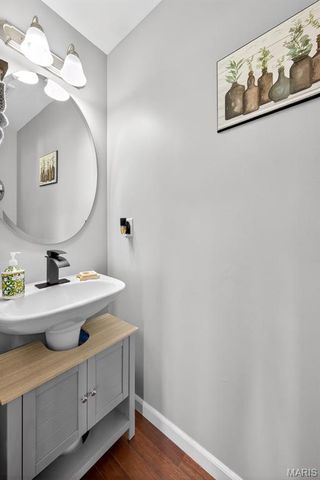 519 Country Circle Drive, Lake St Louis, MO 63367