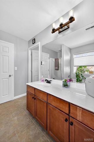 519 Country Circle Drive, Lake St Louis, MO 63367