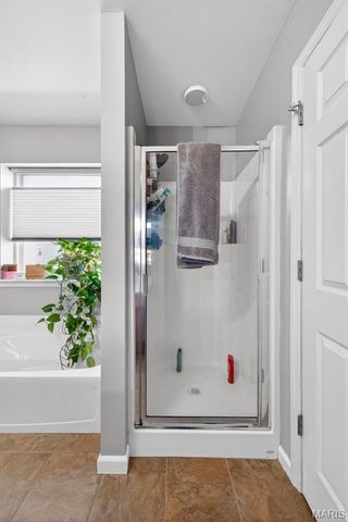 519 Country Circle Drive, Lake St Louis, MO 63367