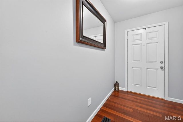 519 Country Circle Drive, Lake St Louis, MO 63367