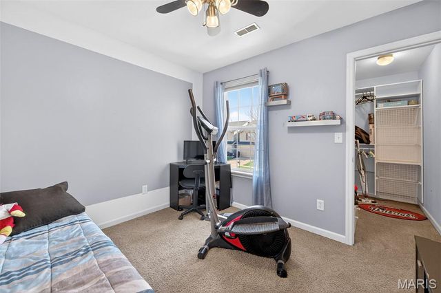 519 Country Circle Drive, Lake St Louis, MO 63367