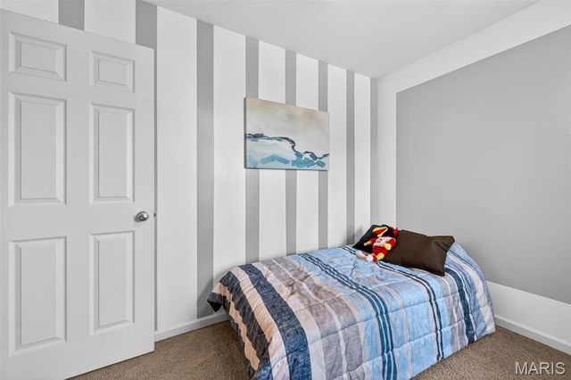 519 Country Circle Drive, Lake St Louis, MO 63367