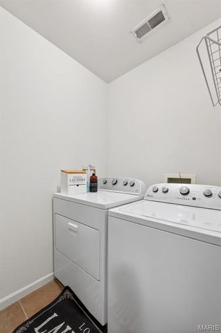 519 Country Circle Drive, Lake St Louis, MO 63367