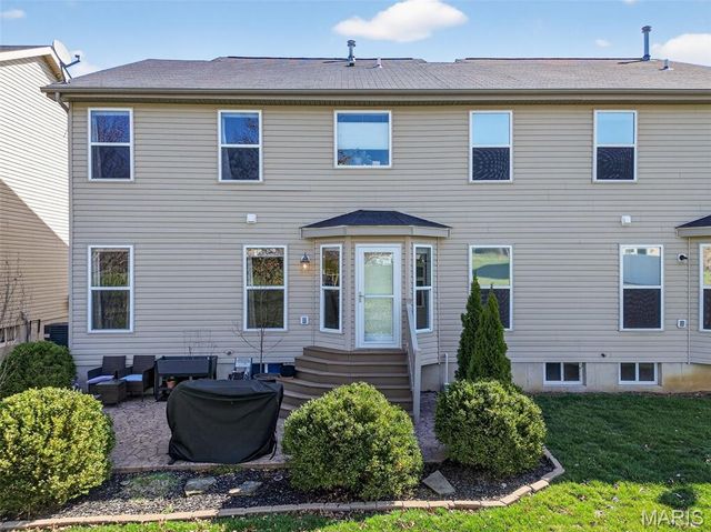 519 Country Circle Drive, Lake St Louis, MO 63367