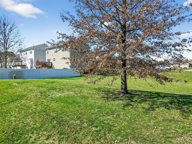 519 Country Circle Drive, Lake St Louis, MO 63367