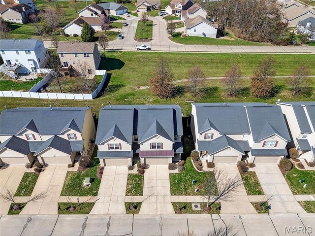 519 Country Circle Drive, Lake St Louis, MO 63367