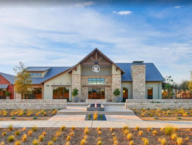 333 Sunset Drive S, Madera, CA 93636