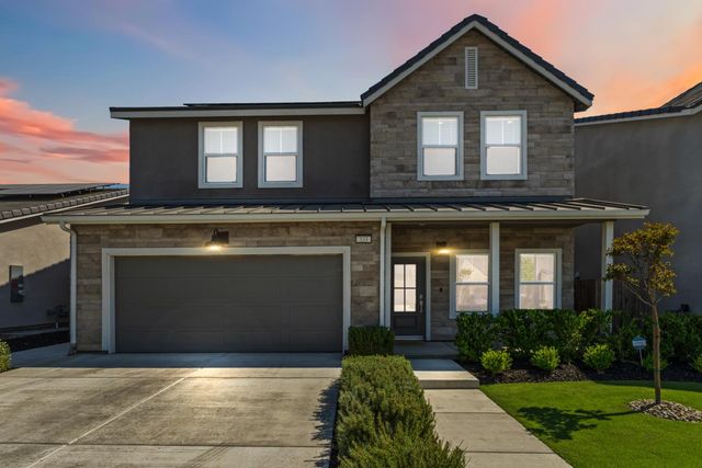 333 Sunset Drive S, Madera, CA 93636