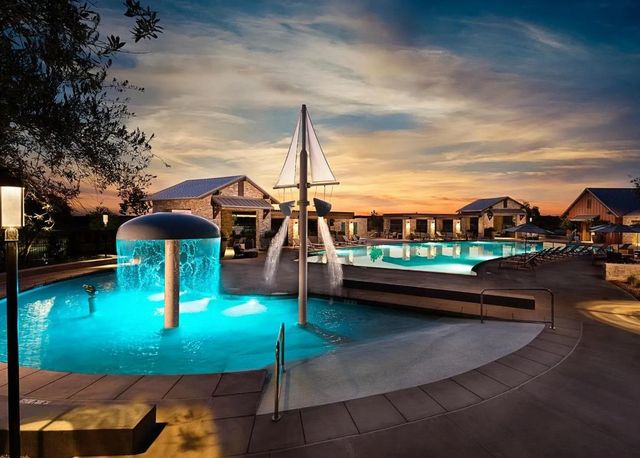 333 Sunset Drive S, Madera, CA 93636