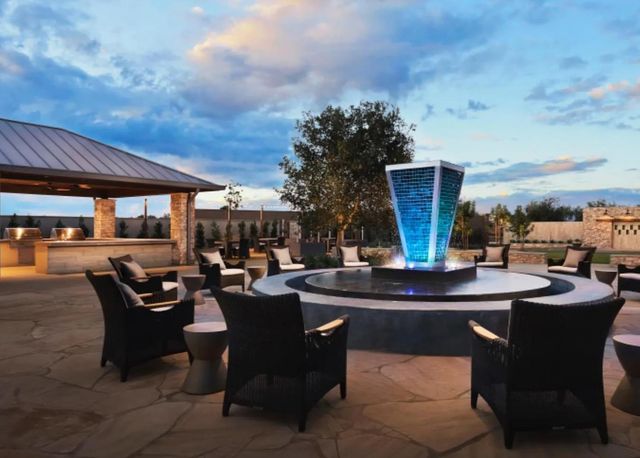 333 Sunset Drive S, Madera, CA 93636