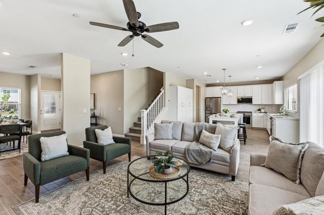 333 Sunset Drive S, Madera, CA 93636