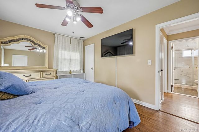 23 Berwick Road, Hewlett, NY 11557