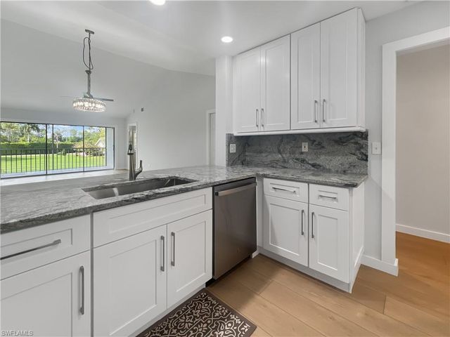 5908 Cranbrook WAY I202, Naples, FL 34112