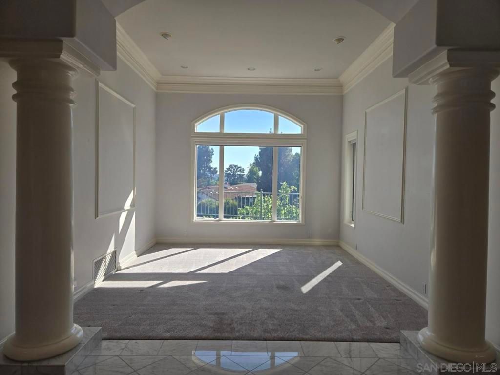 Image 10 of property listing at 6727 Cavite Ct., San Diego, CA 92120
