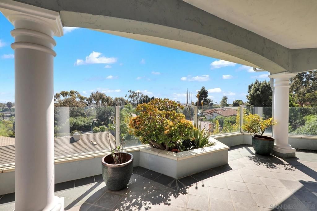 Image 37 of property listing at 6727 Cavite Ct., San Diego, CA 92120