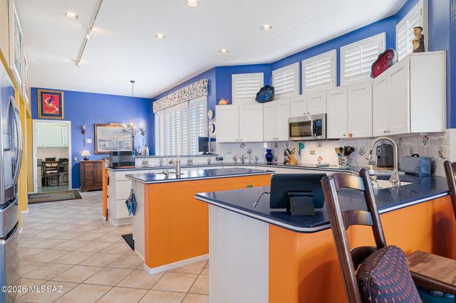 4877 S Meadow Ridge Drive, Green Valley, AZ 85622