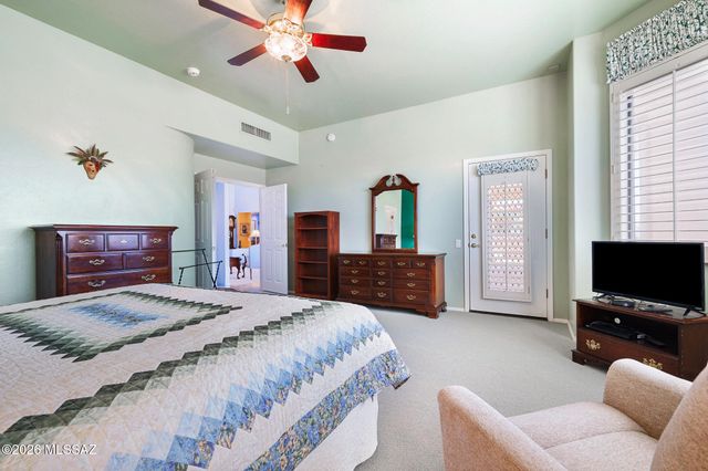 4877 S Meadow Ridge Drive, Green Valley, AZ 85622