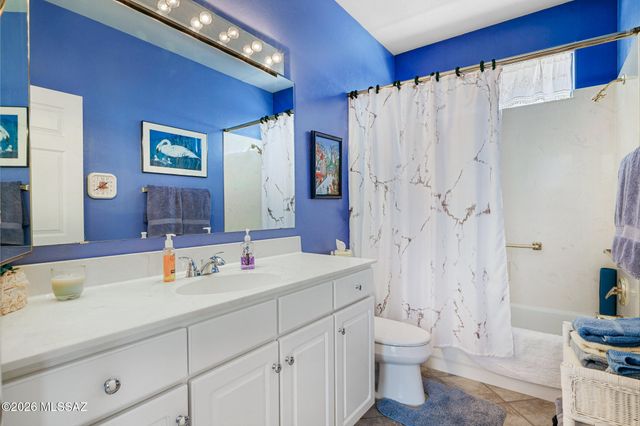 4877 S Meadow Ridge Drive, Green Valley, AZ 85622