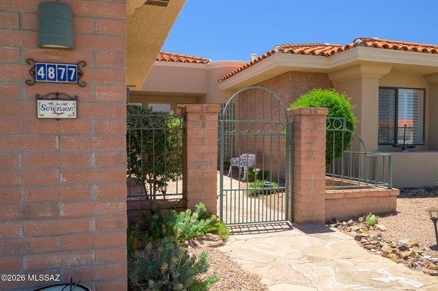 4877 S Meadow Ridge Drive, Green Valley, AZ 85622