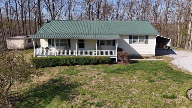 214 Dont Care Ln, Celina, TN 38551