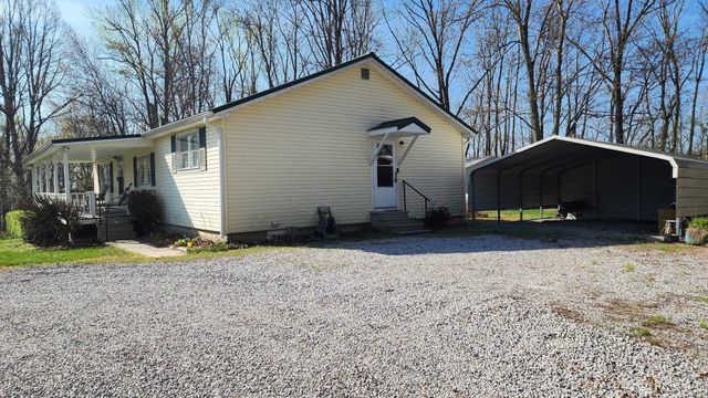 214 Dont Care Ln, Celina, TN 38551