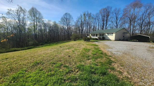 214 Dont Care Ln, Celina, TN 38551