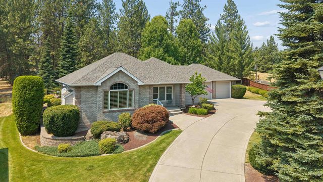 7015 N East Bluff Ct, Spokane, WA 99208
