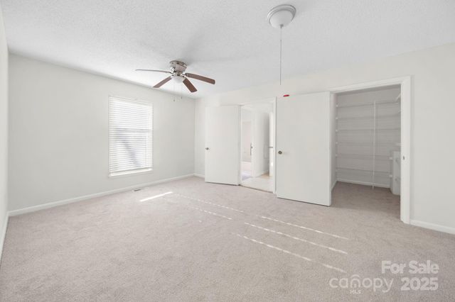 1015 Elizabeth Drive, Dallas, NC 28034