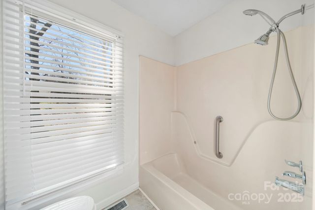 1015 Elizabeth Drive, Dallas, NC 28034