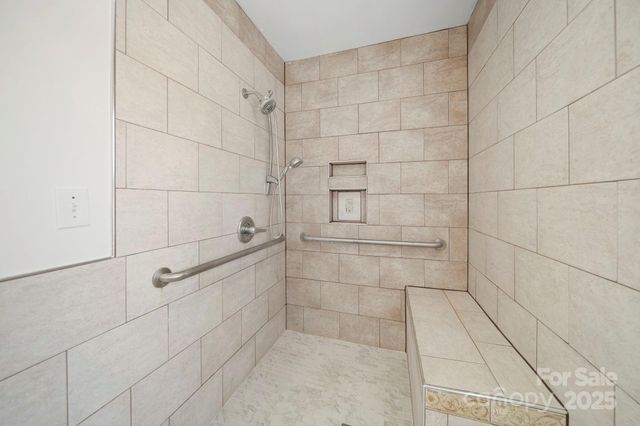 1015 Elizabeth Drive, Dallas, NC 28034