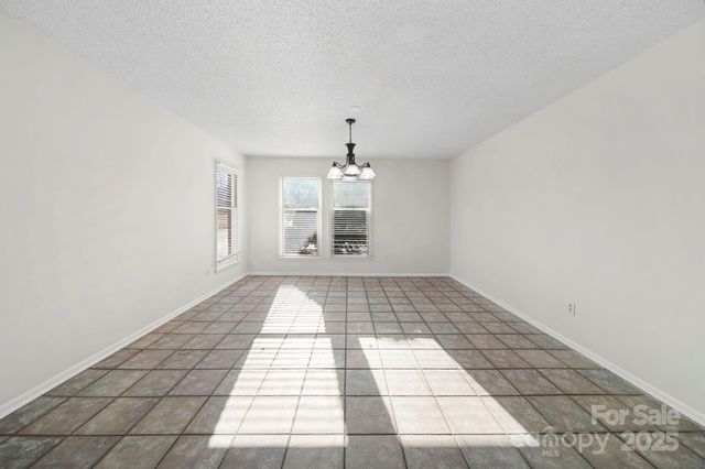 1015 Elizabeth Drive, Dallas, NC 28034