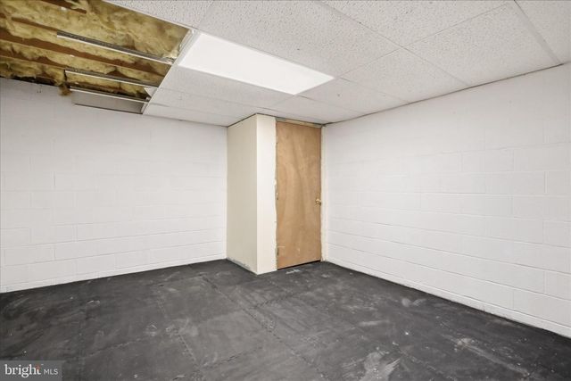 14438 HOLLOW RD, Hancock, MD 21750