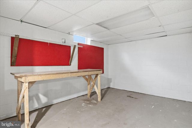 14438 HOLLOW RD, Hancock, MD 21750