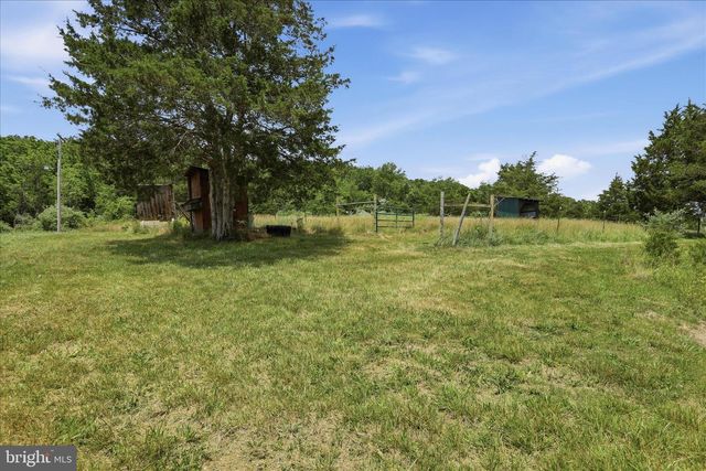 14438 HOLLOW RD, Hancock, MD 21750