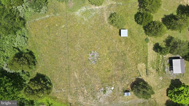 14438 HOLLOW RD, Hancock, MD 21750