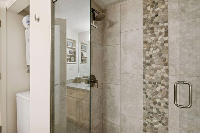 110 1st Avenue NE F803, Minneapolis, MN 55413