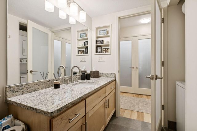 110 1st Avenue NE F803, Minneapolis, MN 55413